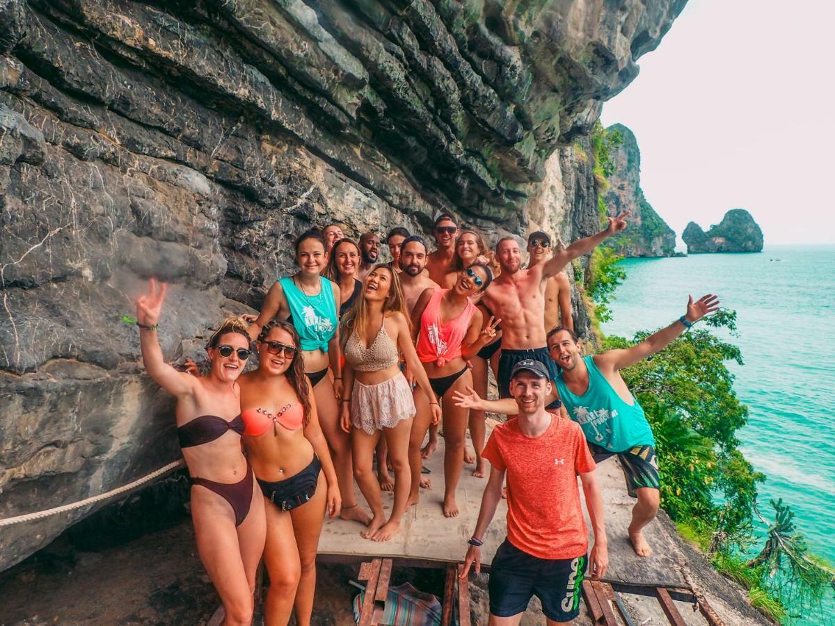 Slumber Party Hostel Krabi Beach Ao Nang Exterior foto